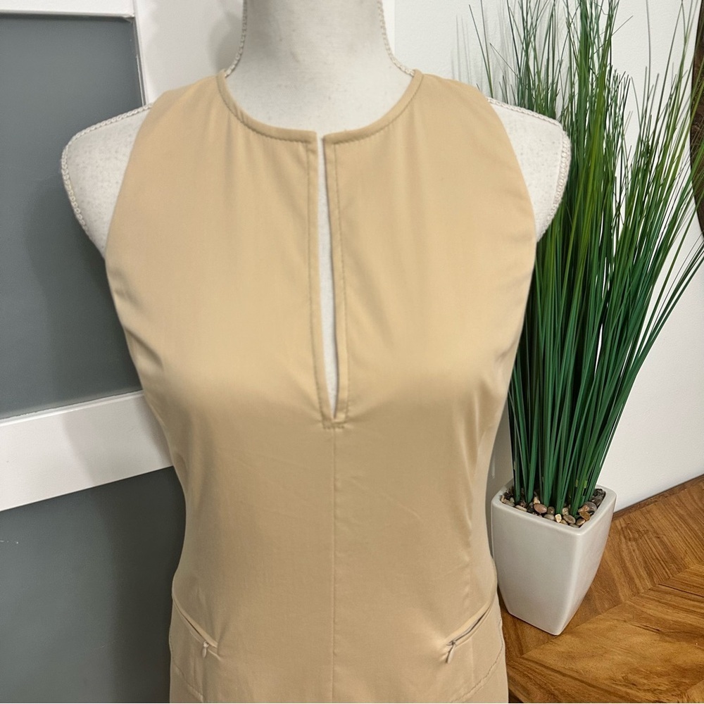 Gianfranco Ferre Studio Sleeveless V-Neck Shift Dress SZ 4 Cream Designer EUC - Picture 3 of 8
